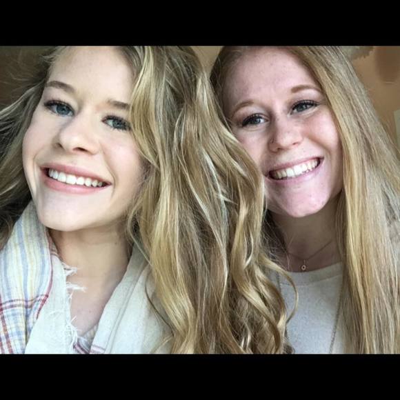 Meet your Posher, Kaycee - Picture 1 of 1